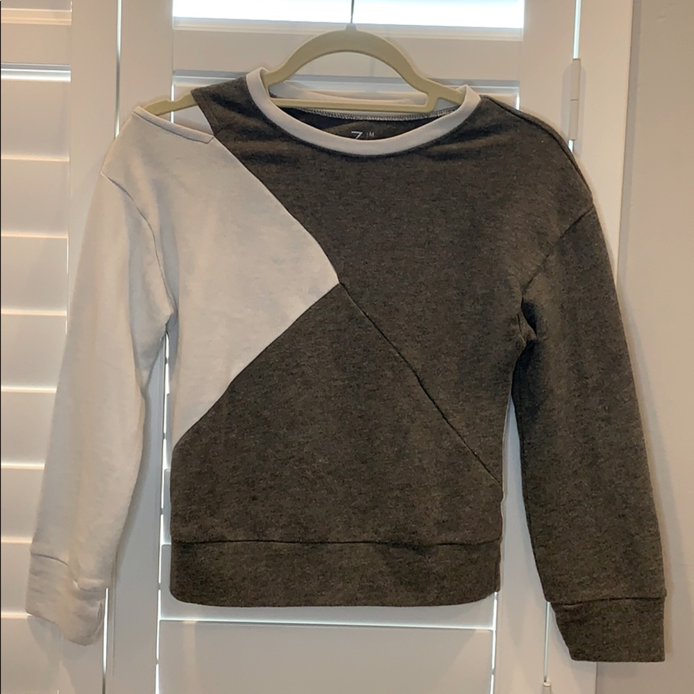 Zella white grey sweatshirt